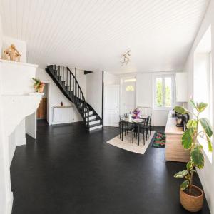 For sale Cremeaux 5 rooms 114 m2 Loire (42260) photo 3