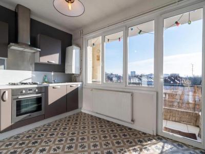 Louer Appartement 71 m2 Madeleine