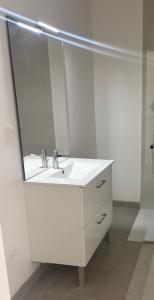 For rent Angers 3 rooms 62 m2 Maine et loire (49000) photo 3