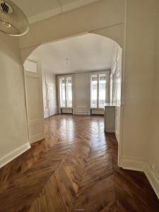 For rent Lyon-2eme-arrondissement 3 rooms 85 m2 Rhone (69002) photo 1