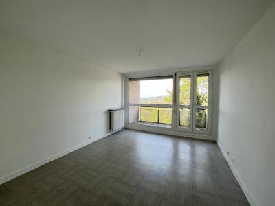 Louer Appartement 71 m2 Saint-etienne