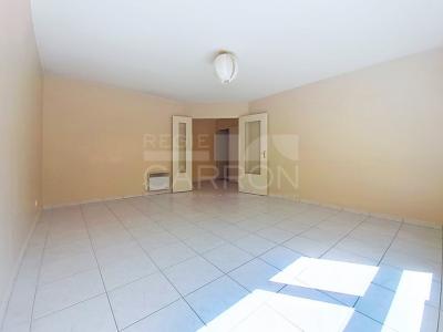 For sale Lyon-7eme-arrondissement 1 room 40 m2 Rhone (69007) photo 2