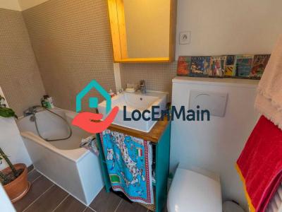 For rent Paris-10eme-arrondissement 2 rooms 36 m2 Paris (75010) photo 4
