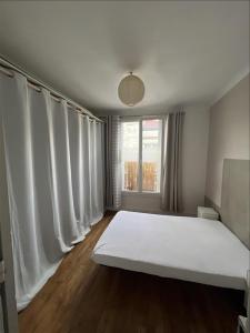 For rent Colombes 2 rooms 27 m2 Hauts de Seine (92700) photo 3