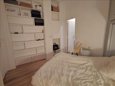 For rent Paris-18eme-arrondissement 2 rooms 29 m2 Paris (75018) photo 4
