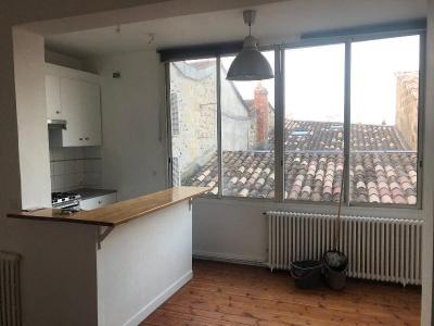 Louer Appartement 70 m2 Bordeaux