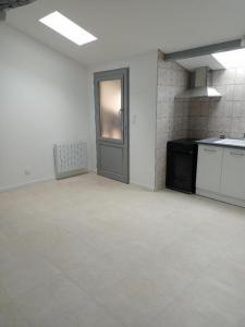 For rent Guitres 3 rooms 65 m2 Gironde (33230) photo 0