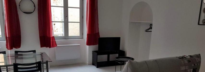 For rent Bazas 2 rooms 42 m2 Gironde (33430) photo 2