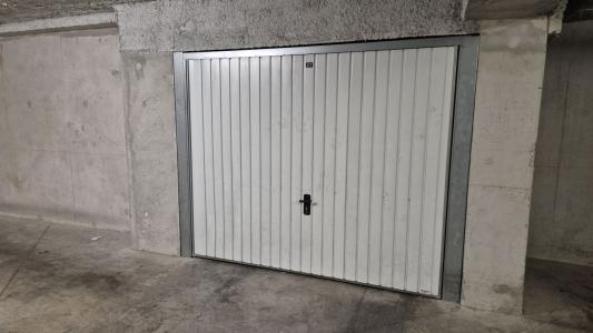 Louer Appartement  750 euros