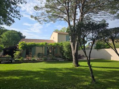 For sale Calmette 6 rooms 113 m2 Gard (30190) photo 2