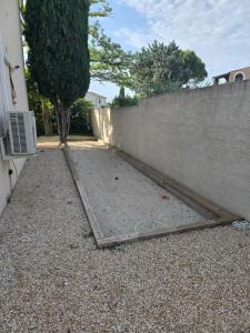 For sale Calmette 6 rooms 113 m2 Gard (30190) photo 3