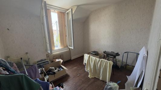 For sale Commentry 5 rooms 193 m2 Allier (03600) photo 2