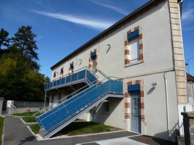 For rent Bellenaves 3 rooms 64 m2 Allier (03330) photo 1