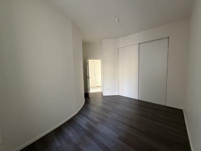 Louer Appartement Lyon-6eme-arrondissement 965 euros