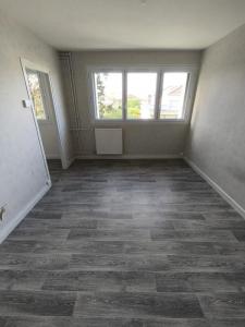 For rent Chaumont 1 room 25 m2 Haute marne (52000) photo 0