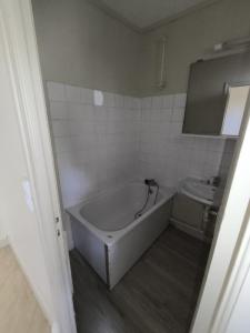 For rent Chaumont 2 rooms 38 m2 Haute marne (52000) photo 3