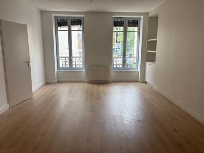 For rent Lyon-6eme-arrondissement 2 rooms 66 m2 Rhone (69006) photo 3