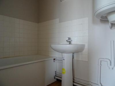 Louer Appartement 63 m2 Villeneuve-sur-yonne