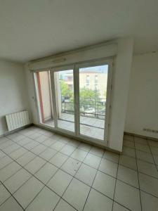 For sale Meyzieu 3 rooms 64 m2 Rhone (69330) photo 0