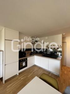 For rent Lyon-4eme-arrondissement 3 rooms 54 m2 Rhone (69004) photo 4