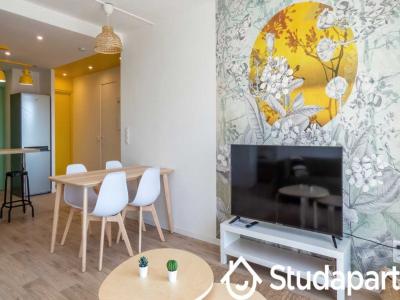 For rent Bron 1 room 78 m2 Rhone (69500) photo 0