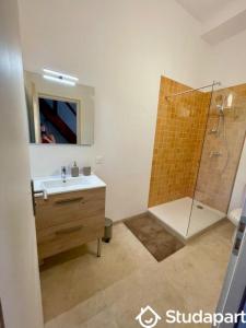 For rent Roubaix 1 room 15 m2 Nord (59100) photo 2