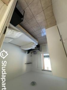 Louer Appartement Marseille-9eme-arrondissement Bouches du Rhone