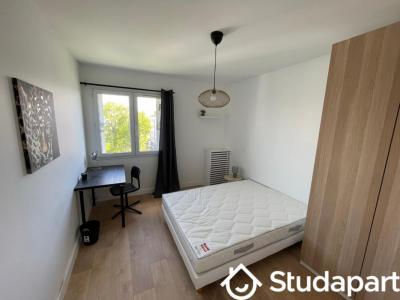 Louer Appartement 10 m2 Talence