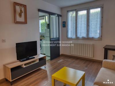 For rent Rueil-malmaison 1 room 28 m2 Hauts de Seine (92500) photo 0