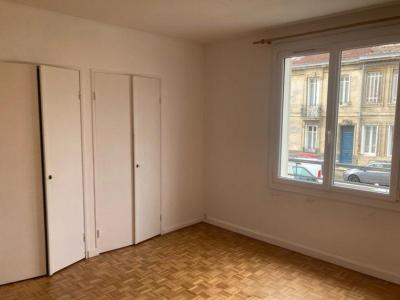Louer Appartement 75 m2 Bordeaux