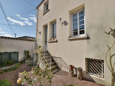 For sale CENTRE VILLE 6 rooms 120 m2 Maine et loire (49300) photo 0