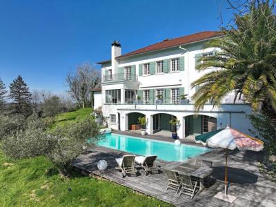 For sale Pau 13 rooms 390 m2 Pyrenees atlantiques (64000) photo 0