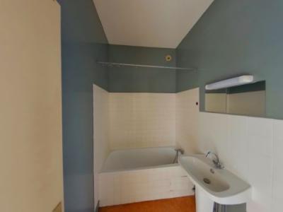 For rent Saint-amand-montrond 2 rooms 74 m2 Cher (18200) photo 4