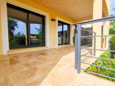 For sale Nimes 4 rooms 134 m2 Gard (30900) photo 0