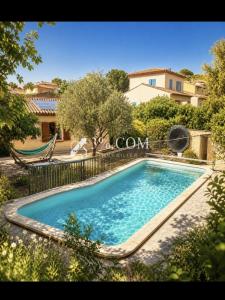 For sale Sainte-maxime 6 rooms 126 m2 Var (83120) photo 0