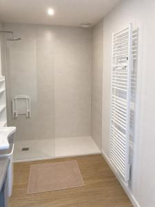 For sale 5 rooms 132 m2 Indre (36160) photo 4