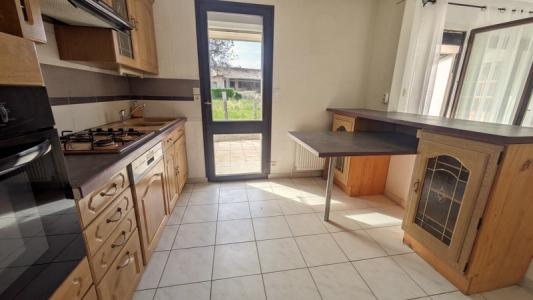 For sale Faverges-de-la-tour 4 rooms 83 m2 Isere (38110) photo 2