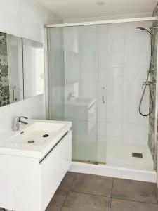 For sale Rueil-malmaison 3 rooms 65 m2 Hauts de Seine (92500) photo 3