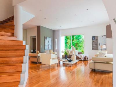 For sale Ecully 7 rooms 286 m2 Rhone (69130) photo 0