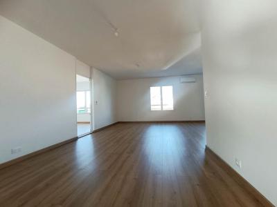 For sale Istres 4 rooms 101 m2 Bouches du Rhone (13800) photo 3