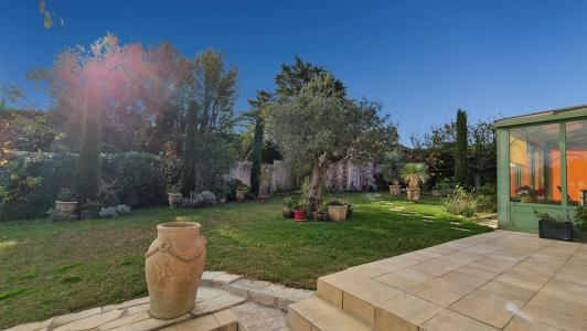 For sale Saint-saturnin-les-avignon 7 rooms 155 m2 Vaucluse (84450) photo 2