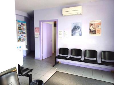 For sale Lyon-8eme-arrondissement 3 rooms 56 m2 Rhone (69008) photo 0