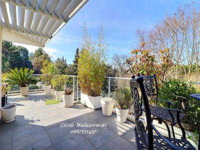 For sale Marseille-11eme-arrondissement 3 rooms 77 m2 Bouches du Rhone (13011) photo 2