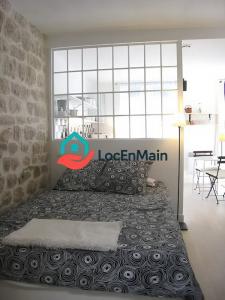 Louer Appartement 19 m2 Paris-18eme-arrondissement