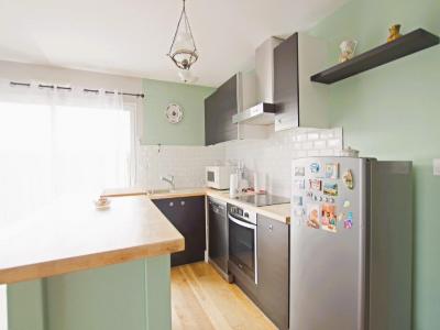 For sale CENTRE BOURG 4 rooms 69 m2 Vendee (85150) photo 4