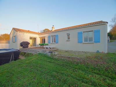 For sale CENTRE BOURG 6 rooms 130 m2 Vendee (85150) photo 0