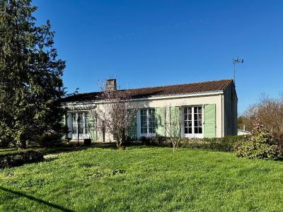 For sale CENTRE BOURG 4 rooms 104 m2 Vendee (85150) photo 0
