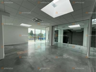 Louer Commerce 2171 m2 Seclin