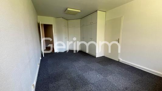 For rent Grenoble 1 room 108 m2 Isere (38000) photo 2