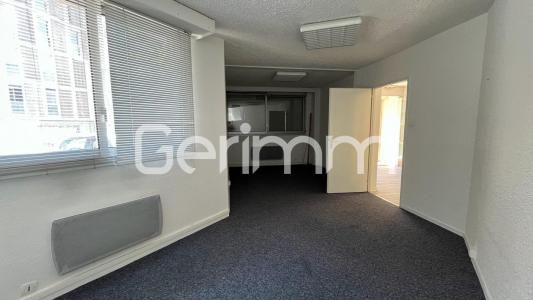 For rent Grenoble 1 room 108 m2 Isere (38000) photo 4